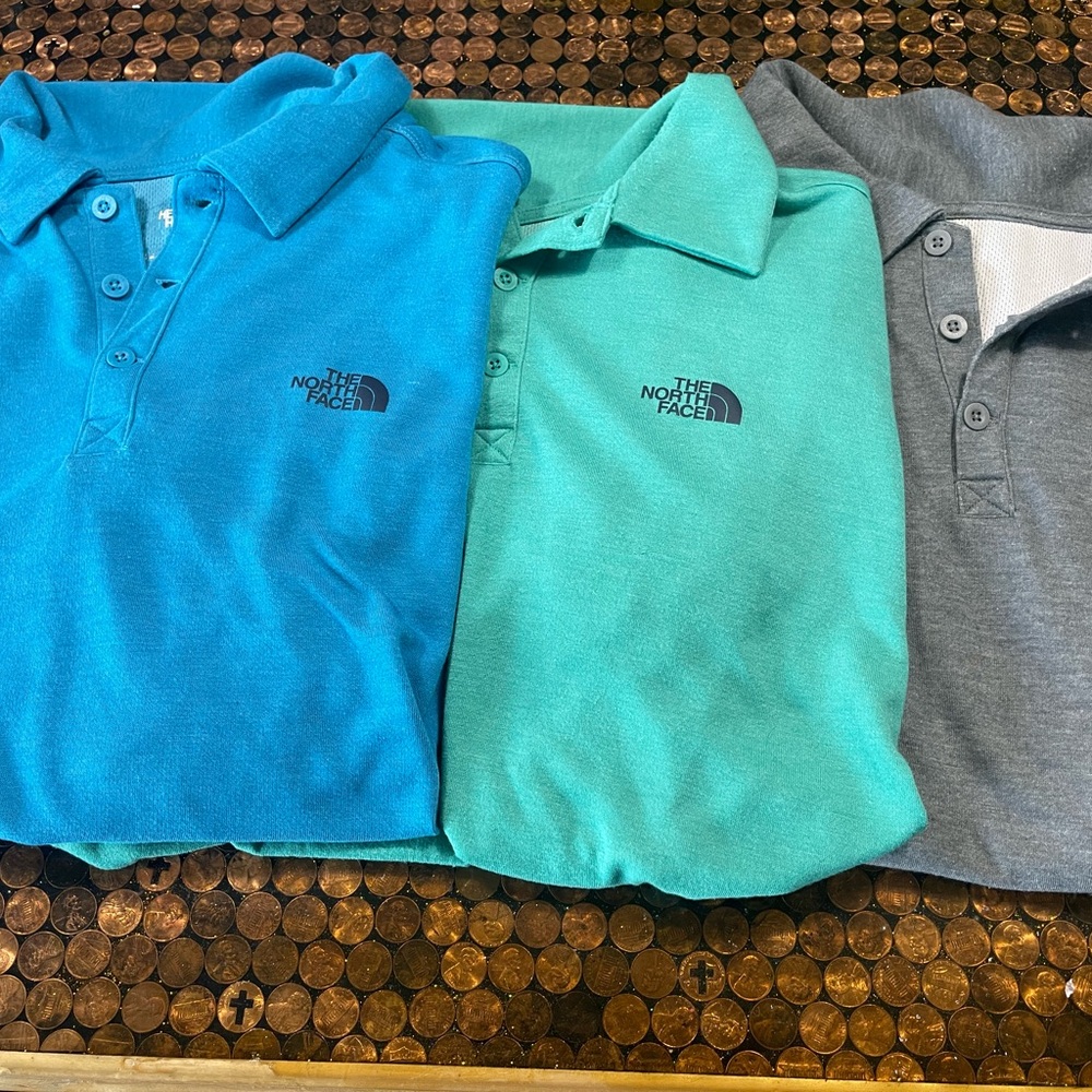 Men’s Northface flashdry polo shirts size xlarge - 3 available